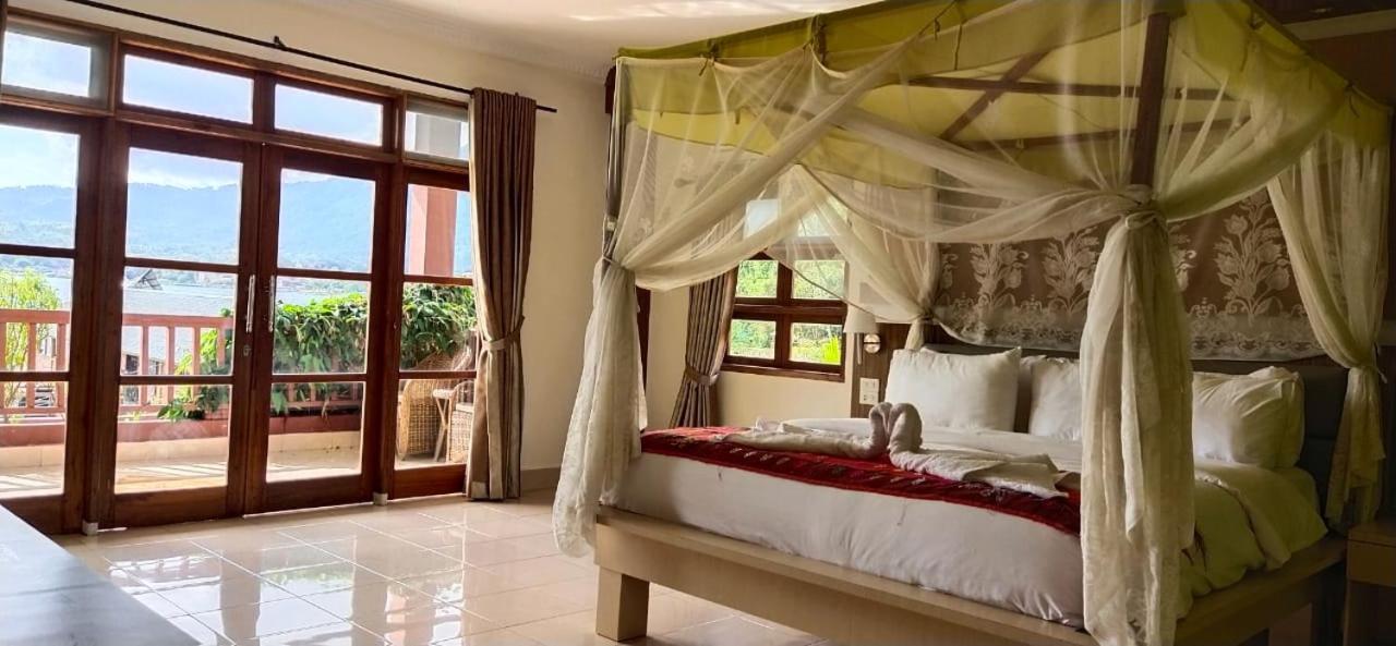 טוק טוק Toba Village Inn מראה חיצוני תמונה