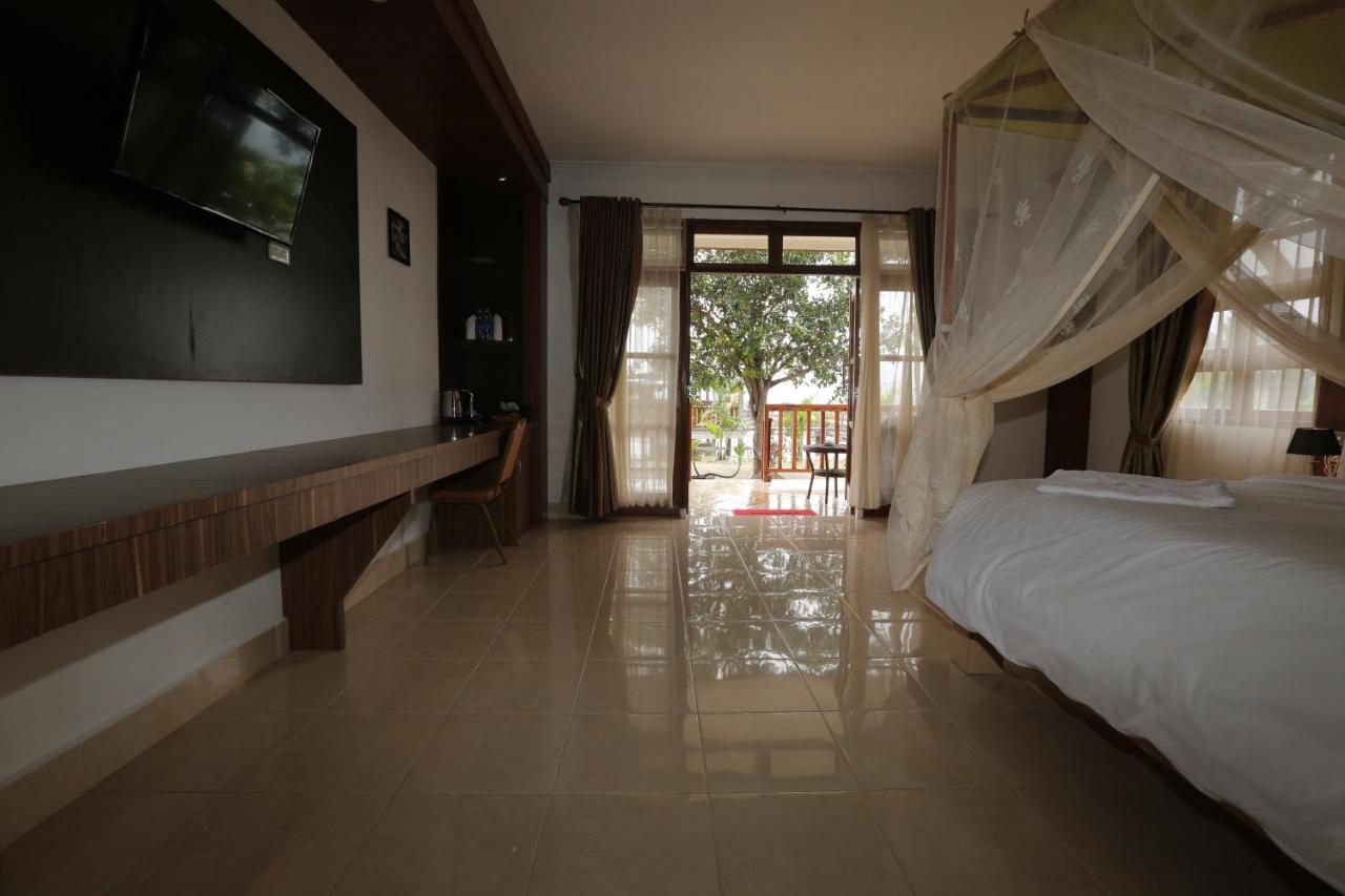 טוק טוק Toba Village Inn מראה חיצוני תמונה