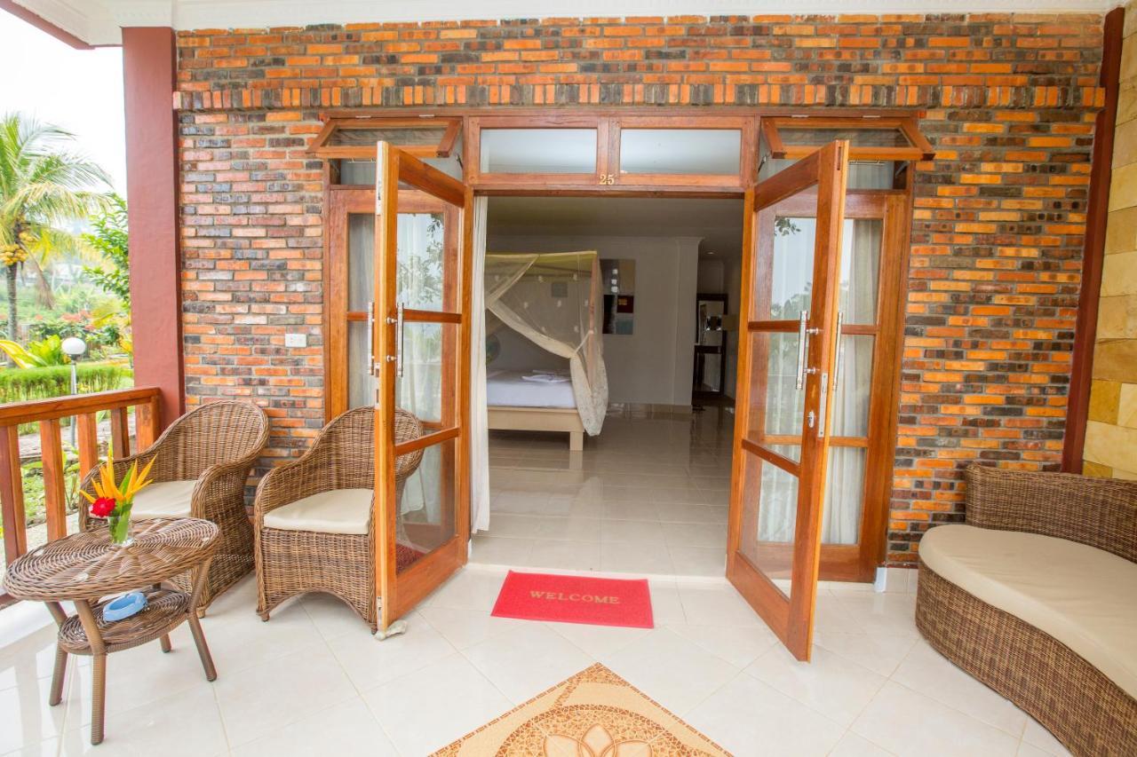 טוק טוק Toba Village Inn מראה חיצוני תמונה