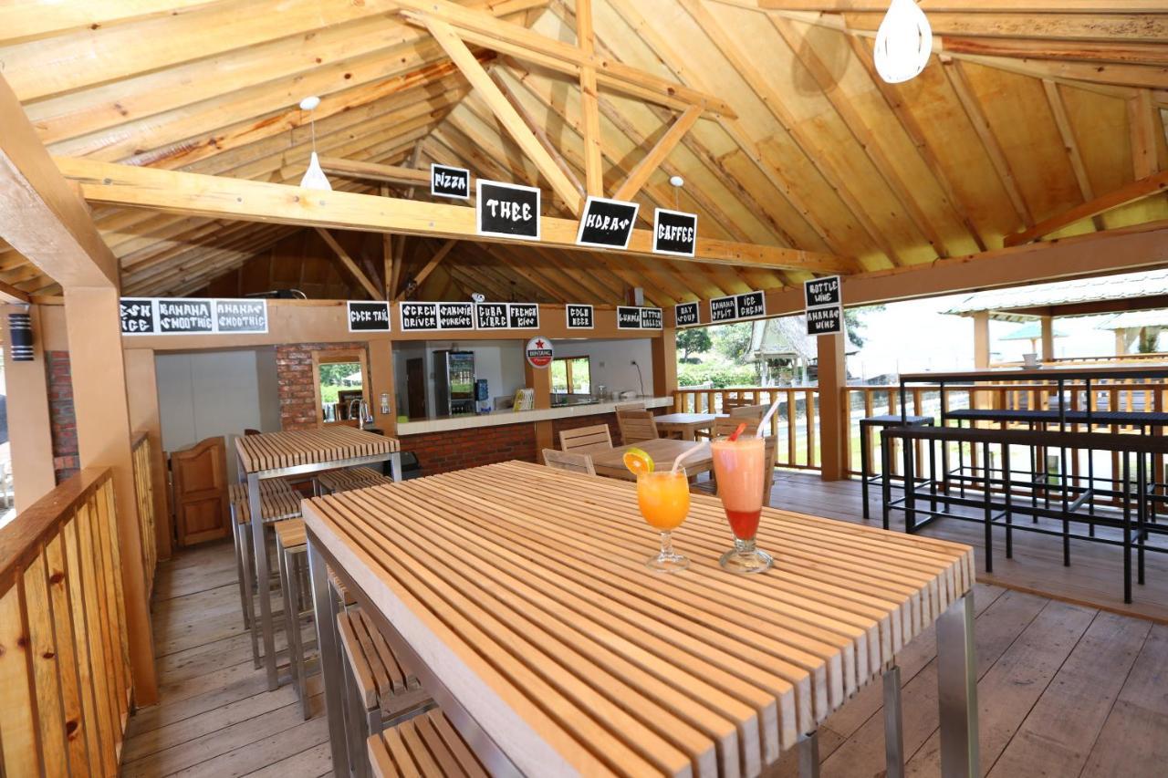 טוק טוק Toba Village Inn מראה חיצוני תמונה
